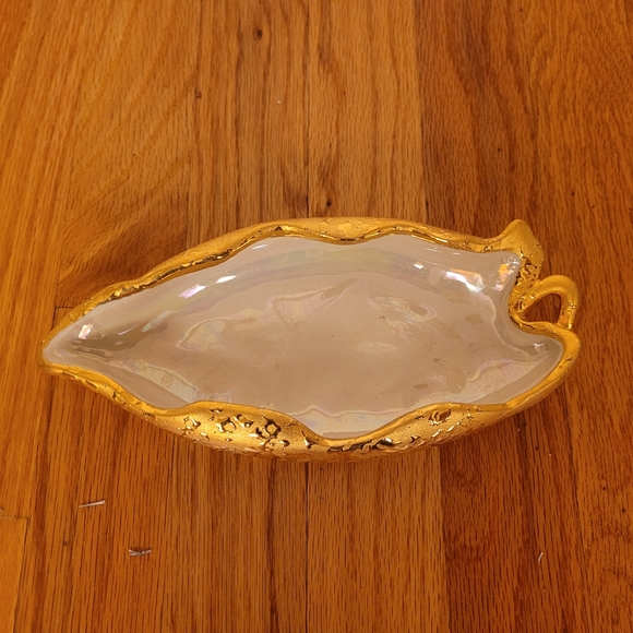 Vintage Weeping Bright Gold Leaf Dish - Picture 7 of 8